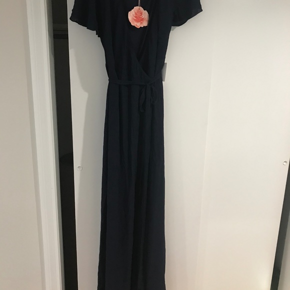 Show me your MuMU Maxi Navy Wrap Maxi - Picture 3 of 3